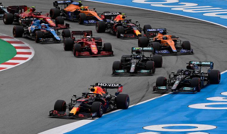 Formula 1 arka kanattaki değişikleri daha çok inceleyecek