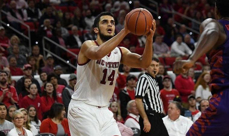 NBA ekibi Miami Heat, Ömer Faruk Yurtseven ile sözleşme imzaladı