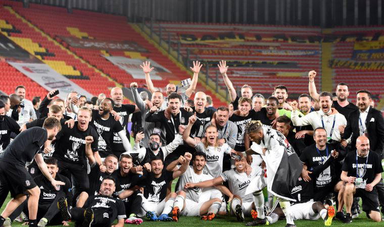 TFF, 2020-2021 sezonu şampiyonu Beşiktaş'ı kutladı