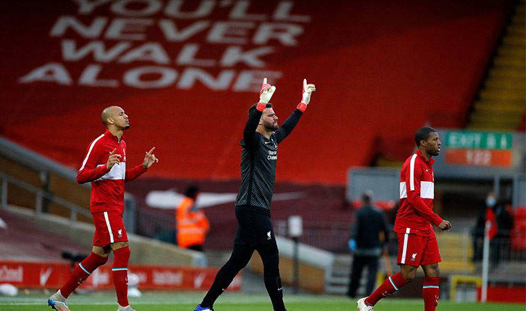 Liverpool, kalecisi Alisson Becker'in son dakika golüyle kazandı