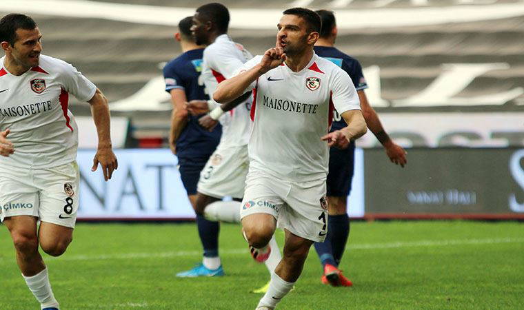 Başakşehir, Muhammet Demir’i kadroda tutacak