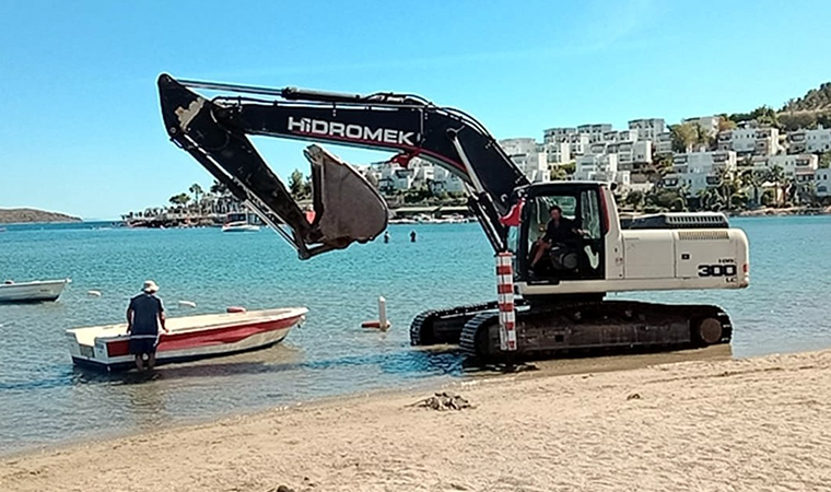Bodrum'da mavi bayraklı plajda ortalığı karıştıran olay