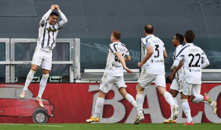 İtalyan devi Juventus yeni sezon formalarını tanıttı