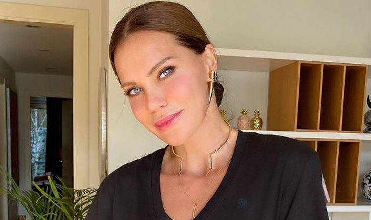 Aşı olduğu için tepki toplayan Ebru Şallı'dan yanıt: Amerika’da aşı olduk