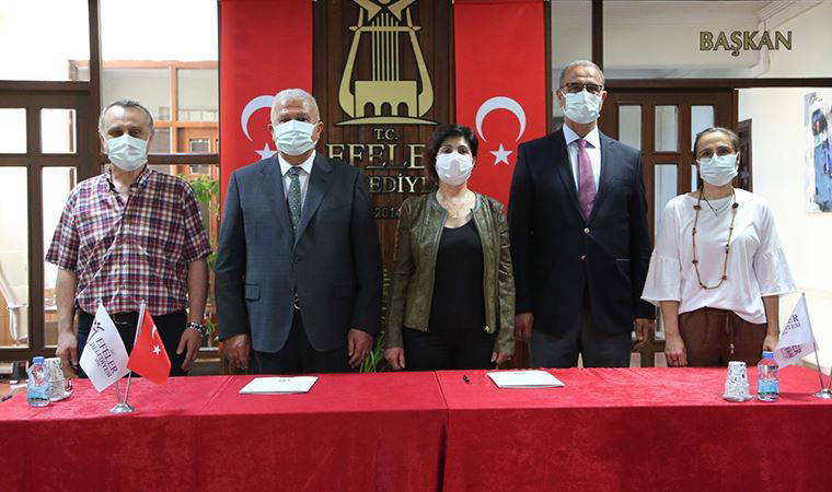 Efeler'de sağlık çalışanlarının anısı yaşayacak