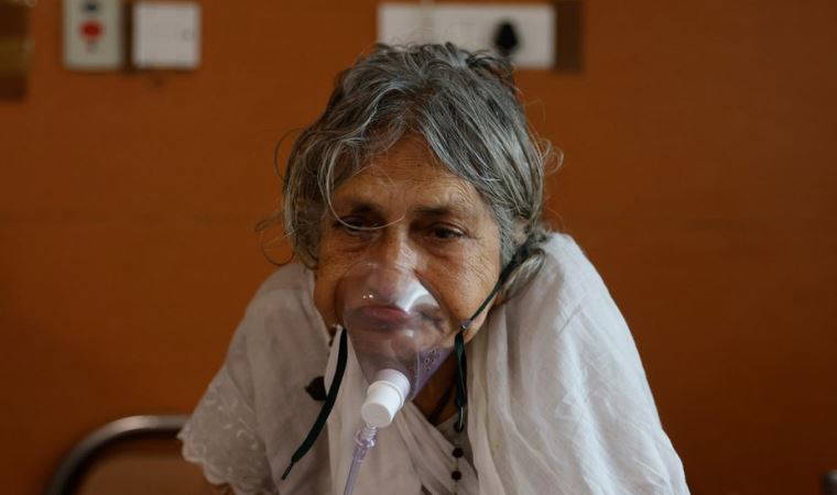 Covid: Hindistan, sosyal medya platformlarına 'Hindistan varyantı' ifadelerinin silinmesi talimatı verdi