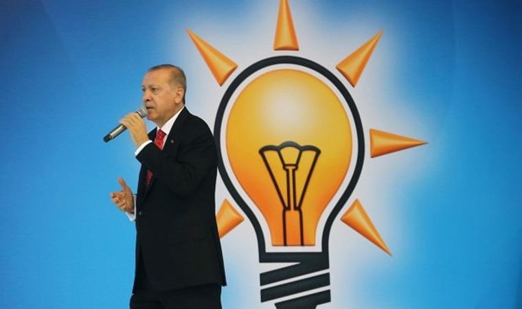 Murat Yetkin: "AK Partide yangın var: Peker, Kavala ve muhabirin isyanı"