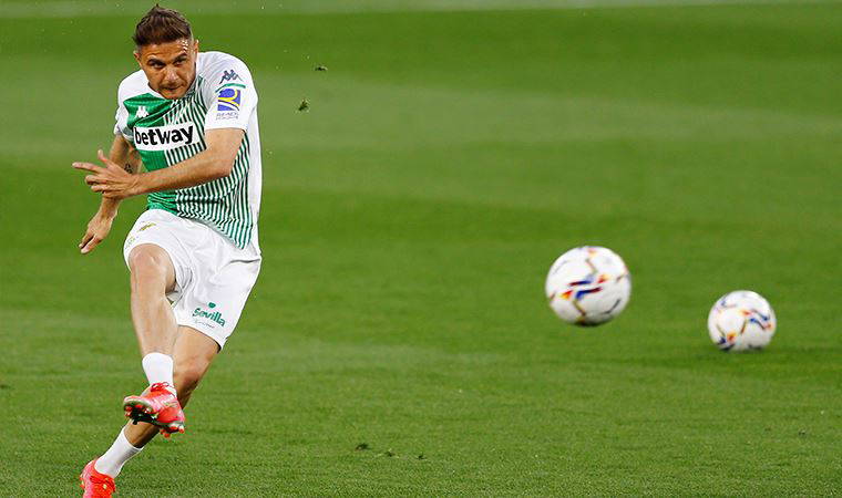 Real Betis 40 yaşındaki Joaquin ile yeni sözleşme imzaladı