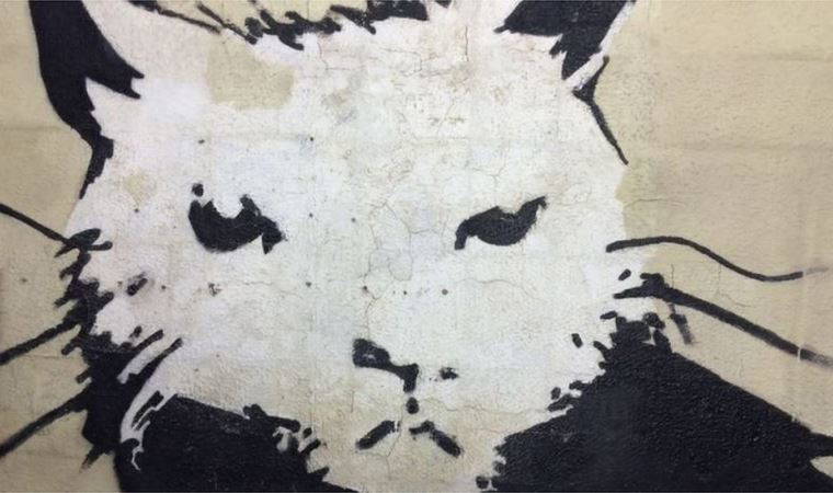 Banksy'nin en büyük eserlerinden 'Beyaz Saray Sıçanı' açık artırmada 380 bin Euro'ya satıldı