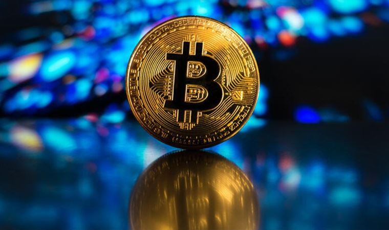 İzmir'de kripto parayla dolandırıcılık iddiasıyla 3 kişi yakalandı