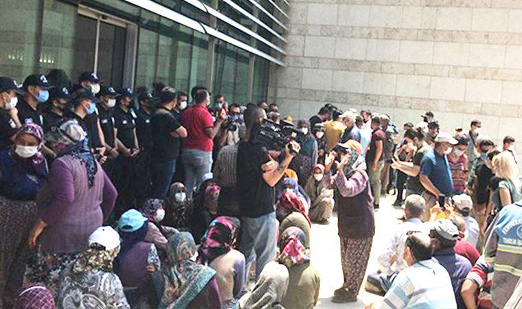 Denizli'de köylüler valilik önünde oturma eylemi başlattı