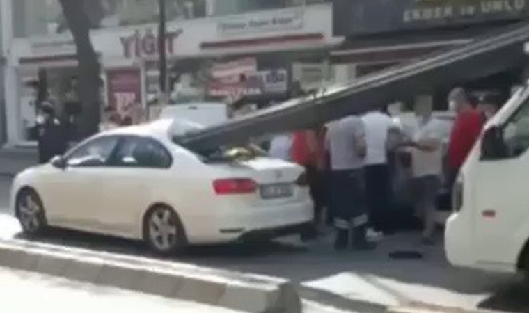 Çekmeköy'de feci kaza: Ok gibi saplandı