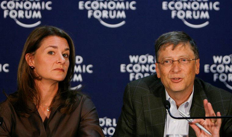 Bill Gates eşi Melinda’ya 1.8 milyar dolarlık hisse aktardı
