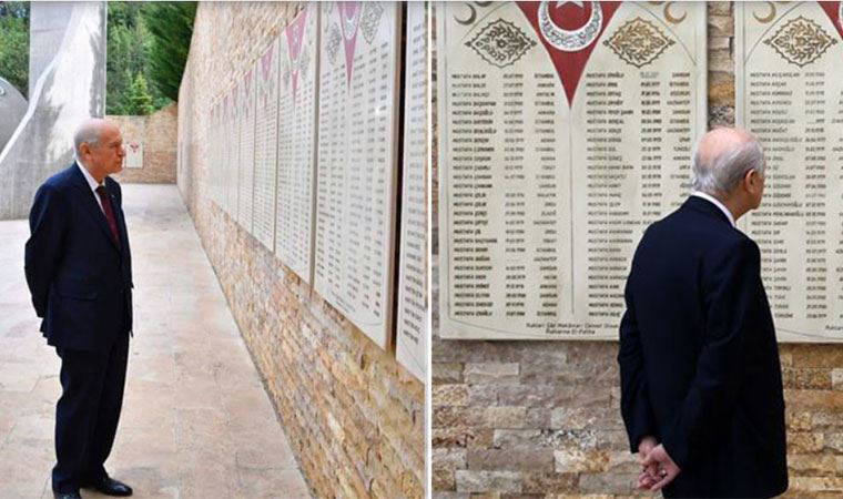 Devlet Bahçeli'nin 'elleri arkada şehitlik ziyareti' paylaşılıyor!