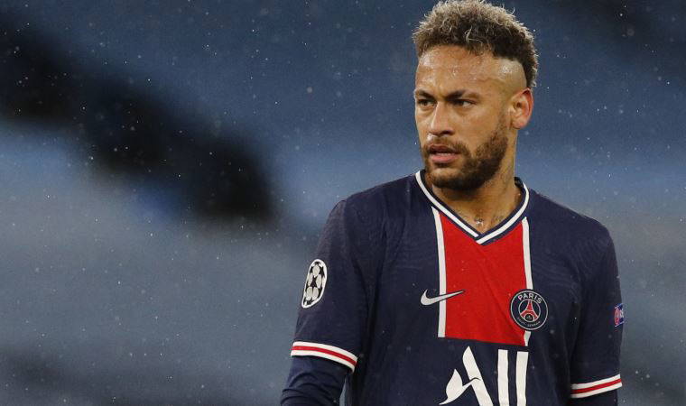 Paris Saint Germain Neymar ile sözleşme yeniliyor