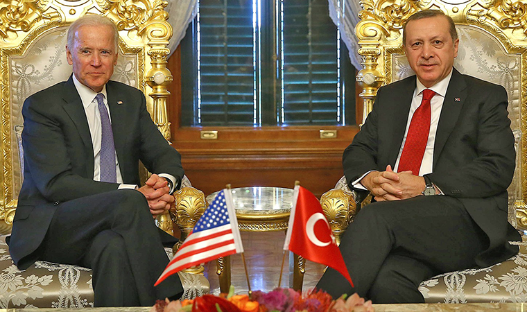 Bloomberg: “Türkiye, Rus uzmanları Biden’a sinyal göndermek için eve yolladı”