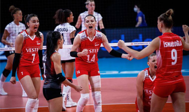 A Milli Kadın Voleybol Takımı, Almanya’yı set vermeden geçti