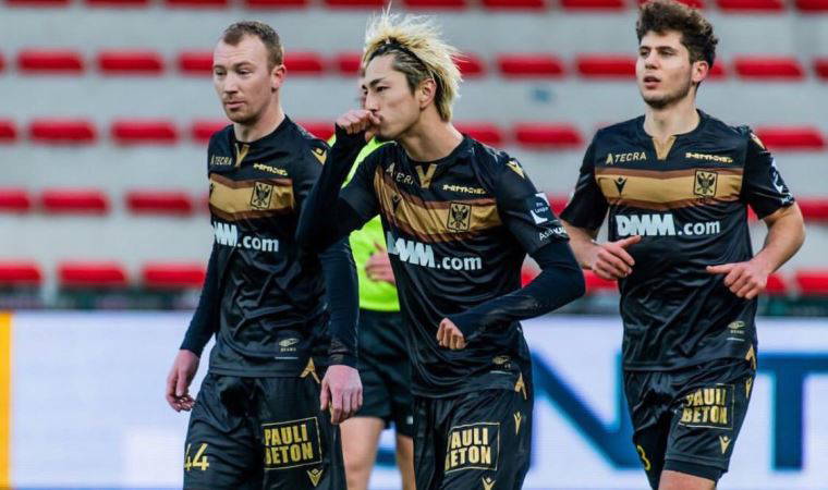 Belçika basını Fenerbahçe'nin Yuma Suzuki ile ilgilendiğini yazdı