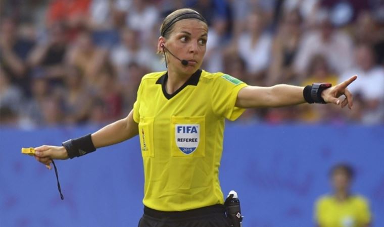 İtalya-Türkiye maçında bir ilk, kadın hakem sahada!
