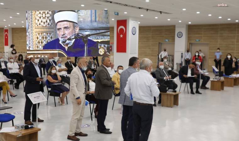 Muğla Büyükşehir Belediye Meclisi'nde Atatürk'e lanet okuyan imam kınandı, AKP ve MHP'liler salonu terk etti