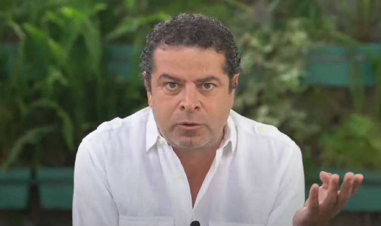 Cüneyt Özdemir, Sezgin Baran Korkmaz'ın kendisine yaptığı teklifi anlattı: 'İyi ki gitmemişim' dedim