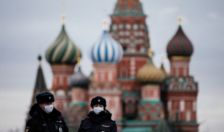 Rusya’nın başkenti Moskova’da Kovid-19 vakalarının artması üzerine tatil ilan edildi