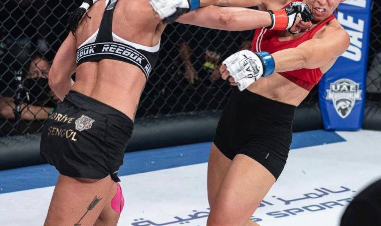 Sabriye Şengül, MMA'de bir ilke imza attı