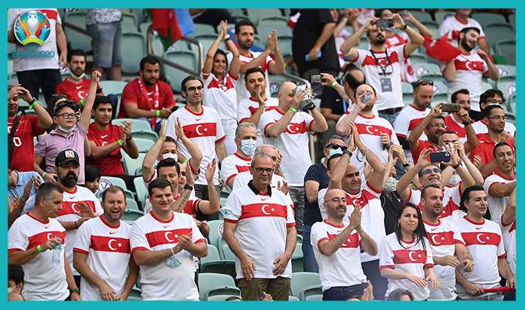 EURO 2020'de A Milli Futbol Takımı, İsviçre maçında protesto edildi