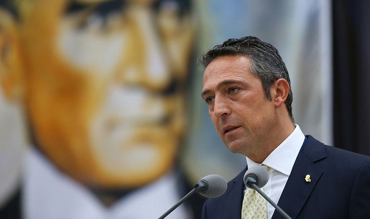 Fenerbahçe'nin yeni teknik direktörü pazartesi günü açıklanacak