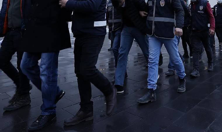 Yabancılardan rüşvet alan 11'i kamu görevlisi 51 kişi için gözaltı kararı