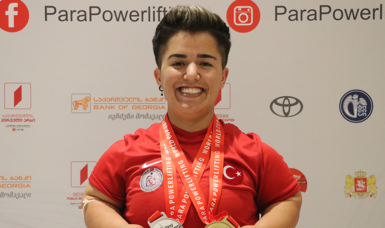 Milli sporcu Besra Duman, Para Halter'de dünya ikincisi oldu