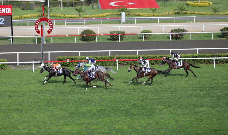 95. Gazi Koşusu'nu Burgas kazandı