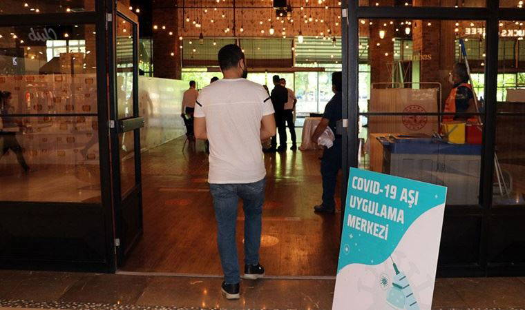 Başkentte 30'a yakın AVM'de yerinde aşılama uygulaması başlatıldı