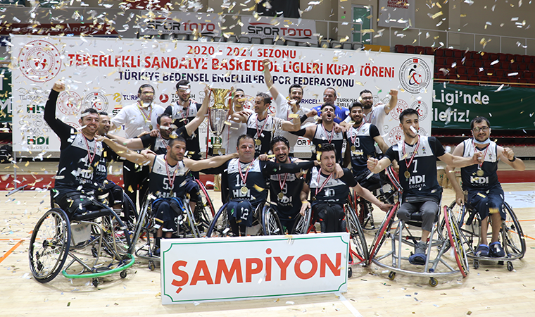 Tekerlekli Sandalye Basketbol Ligi'nde şampiyon İzmir Büyükşehir Belediyespor