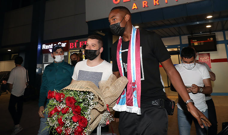 Trabzonspor'da Bangaly Fode Koita, sağlık kontrolünden geçti