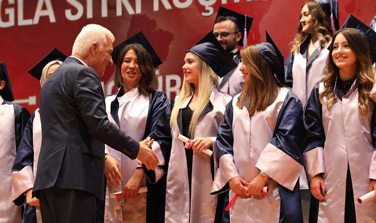 Osman Gürün'den bir destek daha: KPSS ücretlerini ödeyecek