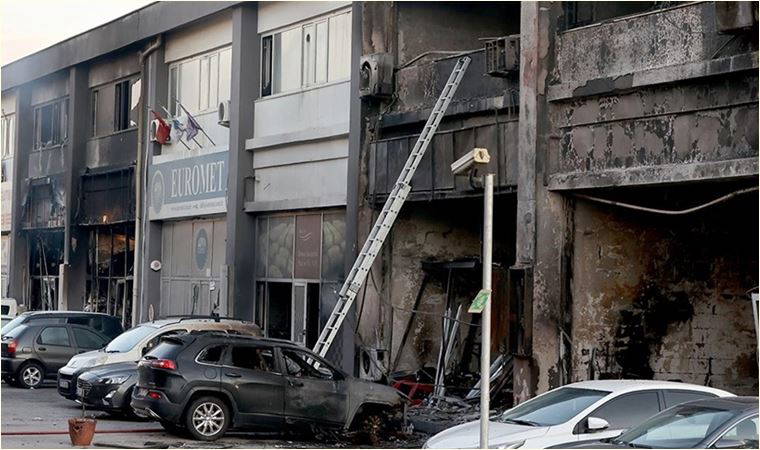 Ankara'da kimyasal madde üreten iş yerinde çıkan yangın büyük hasara neden oldu