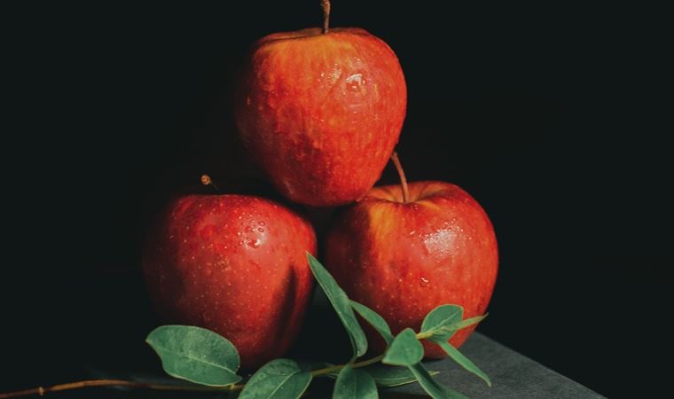 Bizim için elma mutlu sondur, Havva ve Adem içinse acı sonun başlangıcı