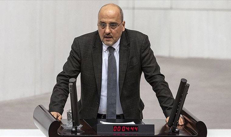 Ahmet Şık hakkında iki ayrı soruşturma başlatıldı