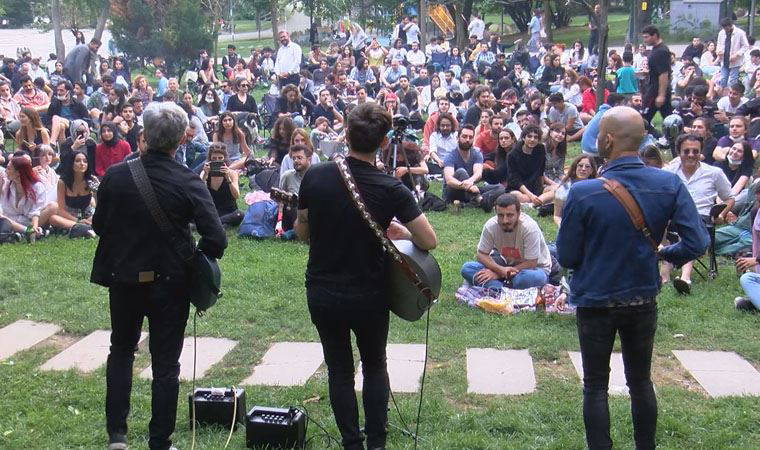 Redd grubundan bir buçuk yıl sonra açık hava konseri: 