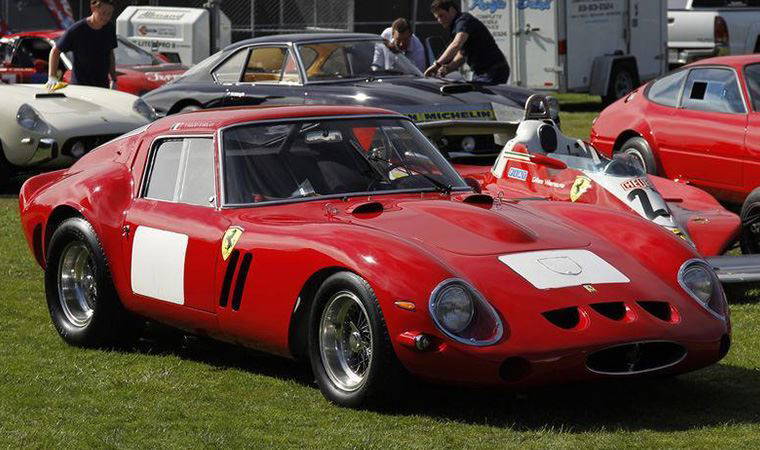 İtalyan spor otomobil üreticisi Ferrari'nin yeni CEO'su belli oldu