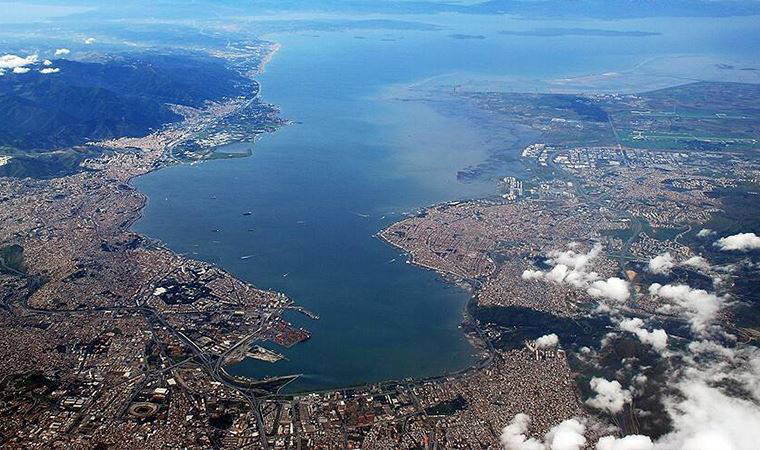 Çevre Mühendisleri Odası: Müsilaj İzmir Körfezi'ni felakete götürebilir