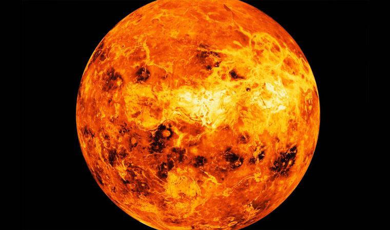 NASA'nın yeni hedefinden çarpıcı manzaralar