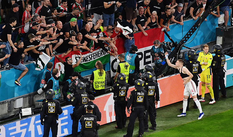 Macaristan Dışişleri Bakanı Peter Szijjarto'dan UEFA'ya tepki