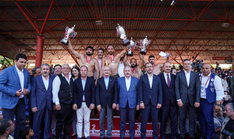 Kırkpınar Başpehlivanı Ali Gürbüz geleneğe uydu