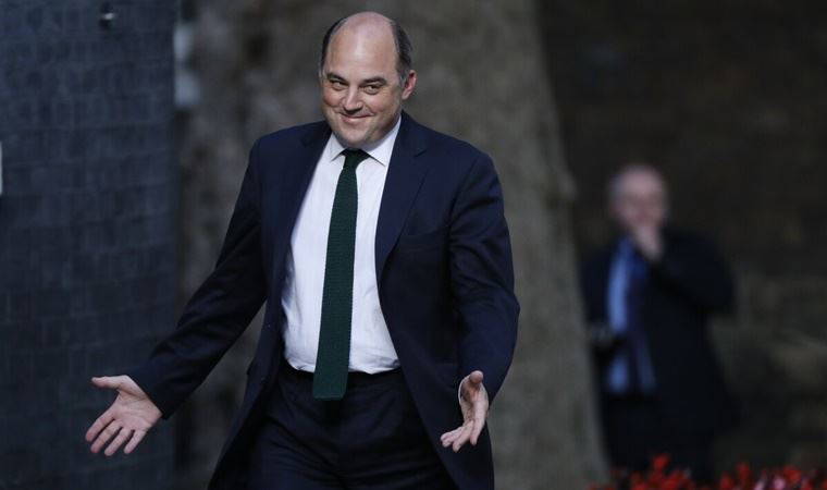 İngiltere Savunma Bakanı, Taliban'ın Afganistan'da hükümete girmesi halinde birlikte çalışabileceklerini söyledi