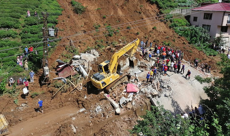 Son dakika... Rize'de sel ve heyelan felaketi: Ölü sayısı artıyor