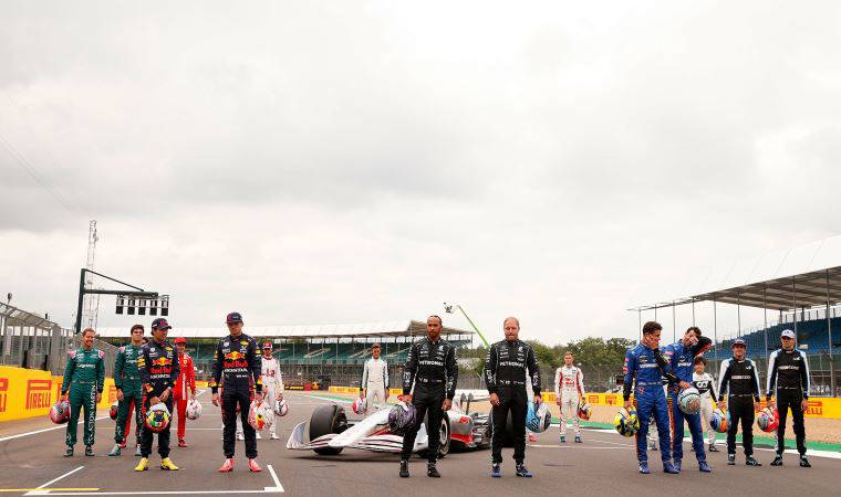 Formula 1'de 2022 yılında kullanılacak araçlar tanıtıldı