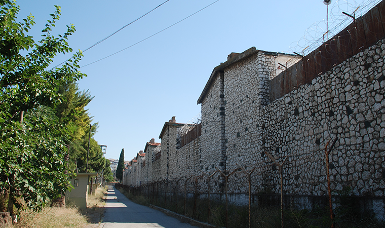 Buca Cezaevi resmen kapandı