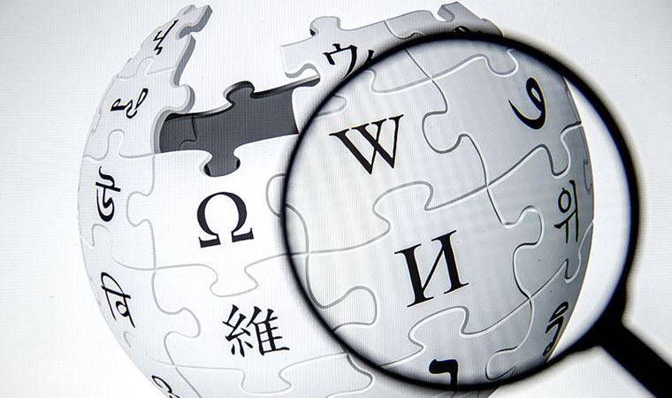 Wikipedia kurucusu uyardı: Büyük bir oyun var